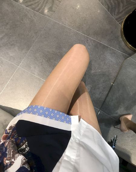 女人下毛茸茸的湿地_高清电影